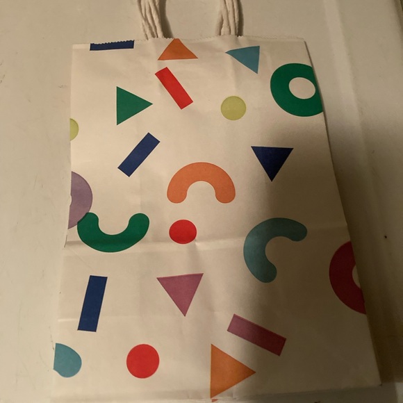 Colorful Gift Bags Set - Picture 3 of 4